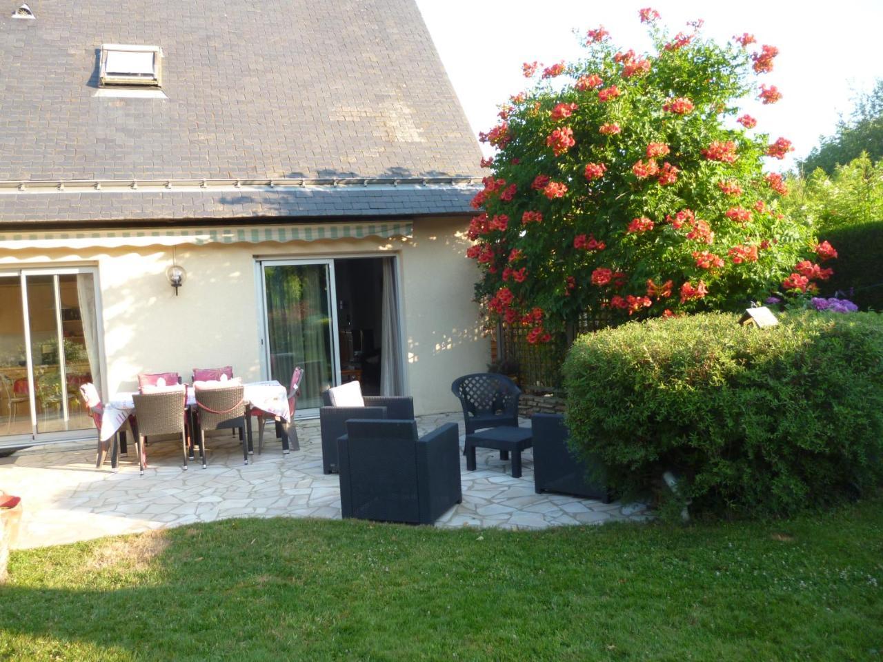 Chez Bernard Et Nicole Bed & Breakfast Betton Exterior foto